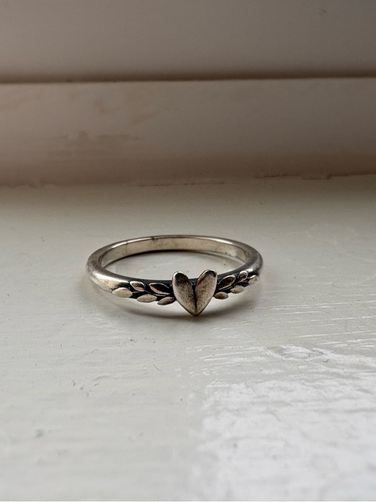 James Avery Jewelry - James Avery Sterling Silver Heart & Leaf Ring - Silver